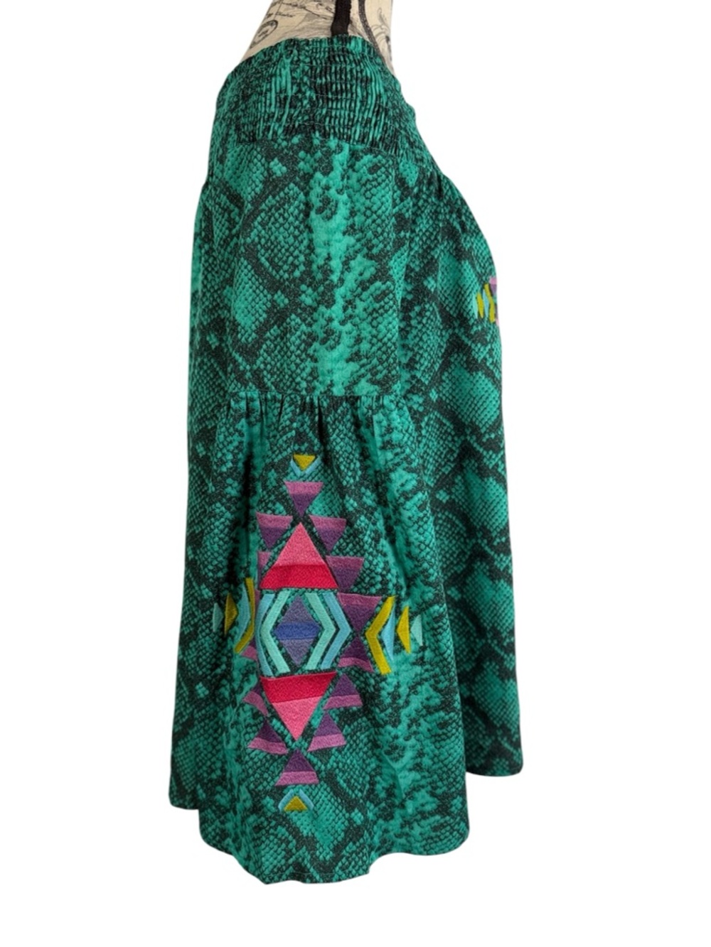 Judith March Green Off-Shoulder Embroidered Tunic - Picture 4 of 11